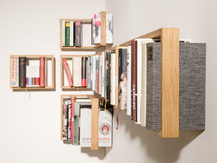 De zwevende wandplank van das kleine b