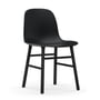 Normann Copenhagen - Form Chair, houten poten, zwart eiken / zwart