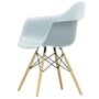 Vitra - Eames Plastic Armchair DAW RE, honingkleurig essen / ijsgrijs (viltglijders wit)
