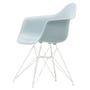 Vitra - Eames Plastic Armchair DAR RE, wit / ijsgrijs (viltglijders wit)