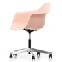 Vitra - Eames Plastic Armchair PACC RE, gepolijst / zachtroze, zachte wielen (harde vloer)