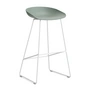 HAY - About A Stool AAS 38 Barkruk H 85, wit / herfstgroen 2. 0 (vilten glijders)