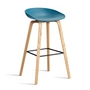 HAY - About A Stool AAS 32 H 75 cm, eiken gelakt / zwart staal / azuurblauw 2. 0 (viltglijders)