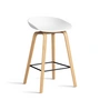 HAY - About A Stool AAS 32 H 75 cm, eiken gelakt / zwart staal / wit 2. 0 (viltglijders)