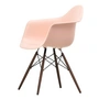 Vitra - Eames Plastic Armchair DAW RE, donker esdoorn / zacht roze (basisglijders van donker vilt)