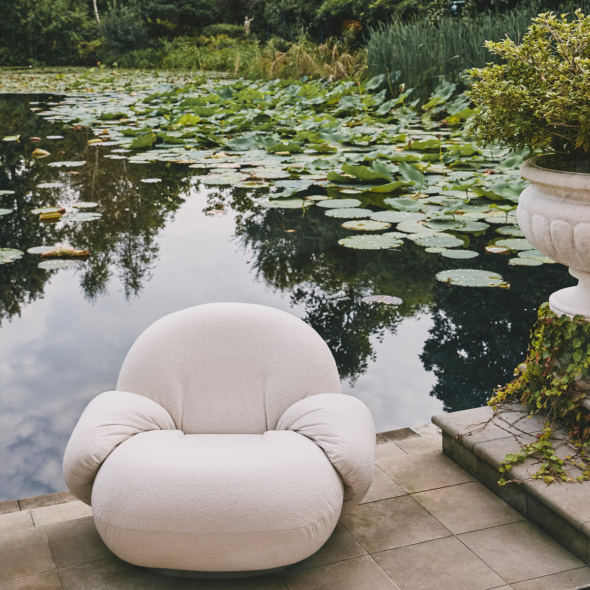 unique outdoor lounge chair