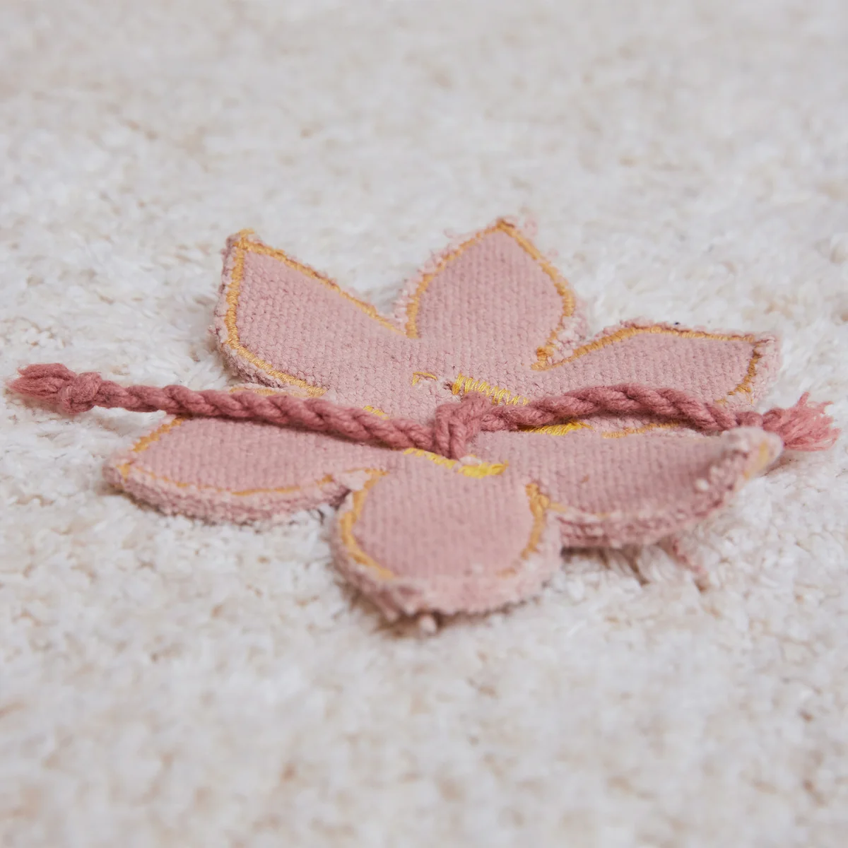 Wildflower Speelmat met speelaccessoires van Lorena Canals