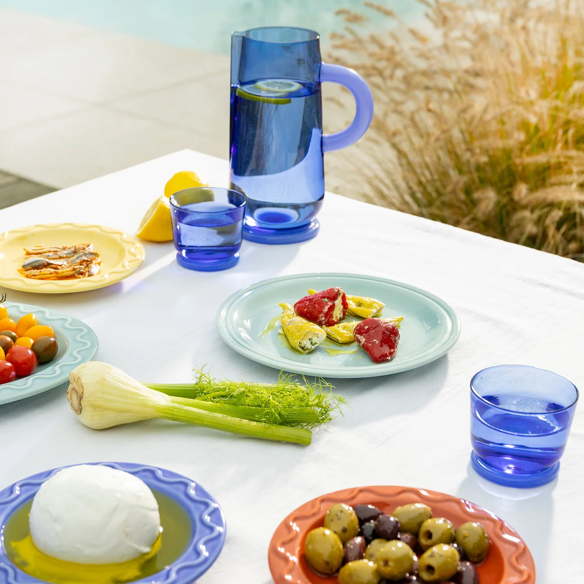 Dauw karaf 1 L, blauw by & klevering