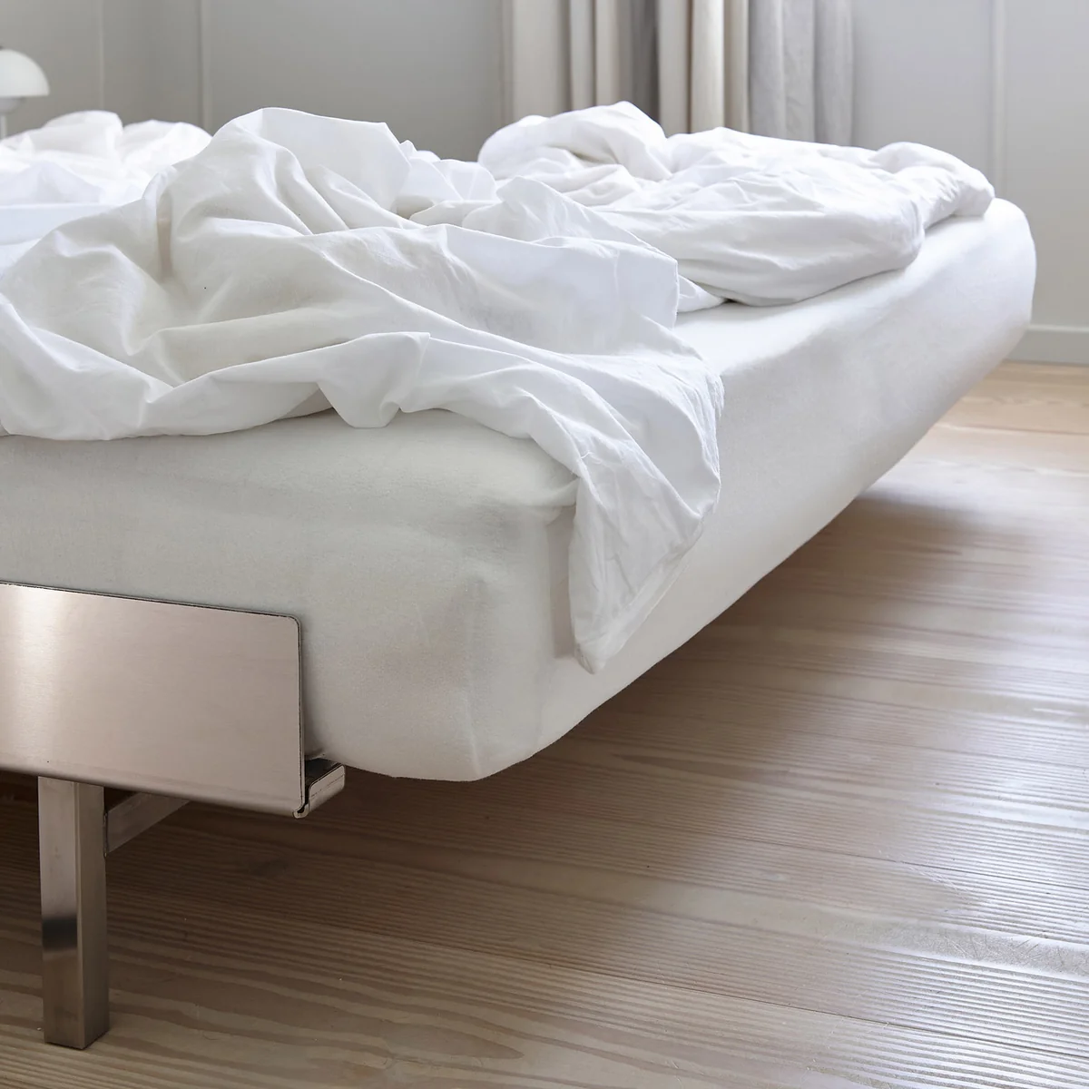 Moebe - Bed, 90 - 180 cm, H 29 cm / roestvrij staal