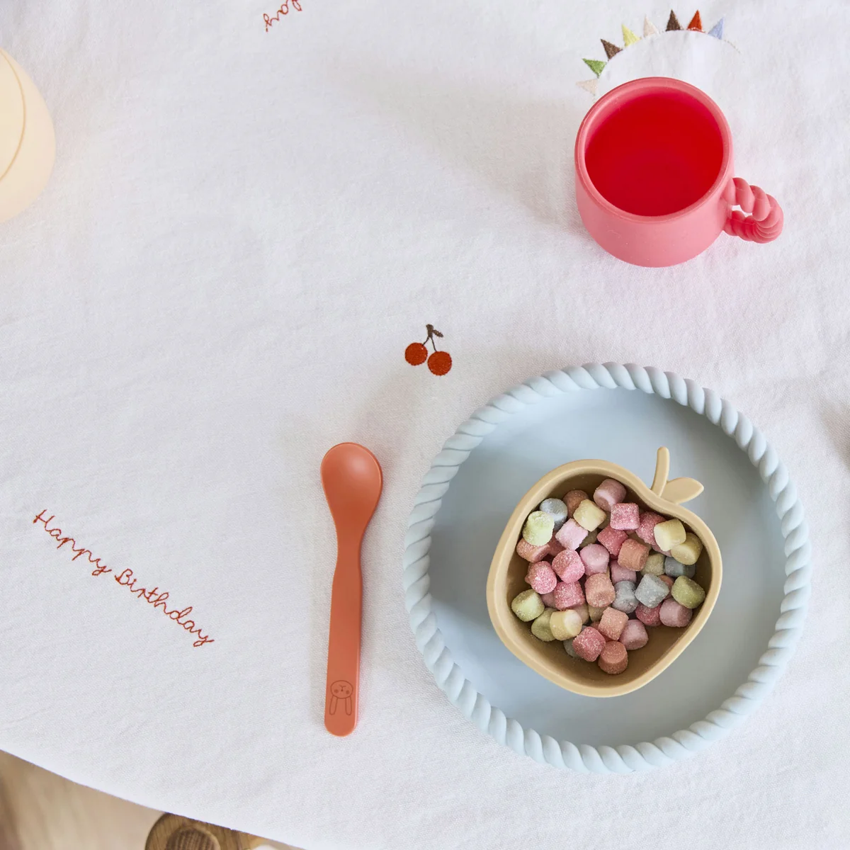 OYOY - Verjaardag tafelkleed