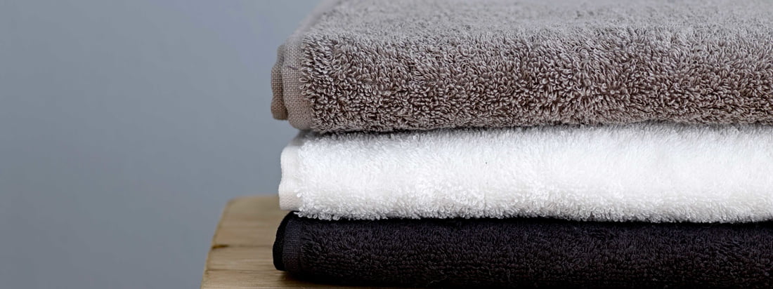 Södahl - Comfort Handdoek, zwart, wit en grijs