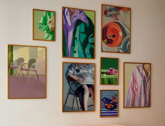 De Misfitting Things motieven van Paper Collective zijn een absolute blikvanger op absoluut elke muur dankzij hun lichte vleugje surrealisme.