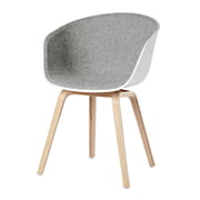 Hay - Over een stoel AAC 22 met voorbekleding