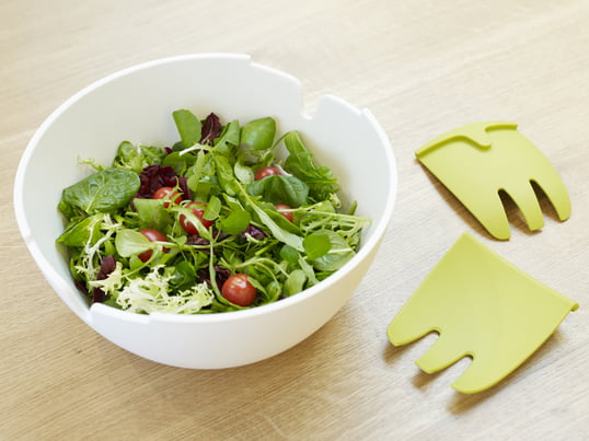 De hands-on slakom van Joseph en Joseph combineert design en functionaliteit. Hands On heeft saladeservers geïntegreerd in de vorm van twee uitgestrekte handen.