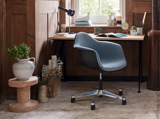 Vitra - Eames Plastic Leunstoel PACC