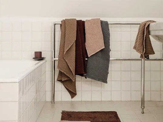 Ontdek ons gamma handdoeken en fris uw badkamer op tot een ware oase van welzijn!