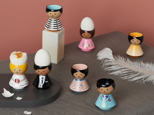 De Bordfolk eierdopjes in de ambiance bekijken. Of het nu een bruidspaar of een mintpakje is - zelden was er zoveel keuze in individuele eierdopjes als met die van Lucie Kaas .