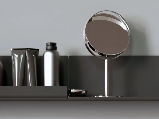 De Nova2 cosmeticaspiegel met 5x vergroting 1943 van Frost - een meesterwerk in Scandinavisch design. Deze spiegel is ontworpen door de bekende ontwerper Bønnelycke mdd en voegt elegantie en functionaliteit toe aan de badkamer, slaapkamer of kleedkamer.