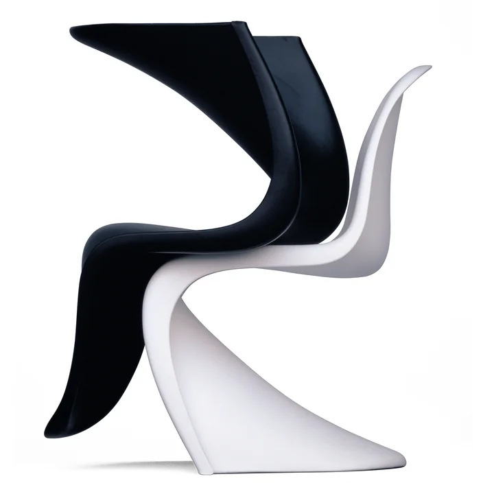Panton Chair van Vitra in wit en zwart