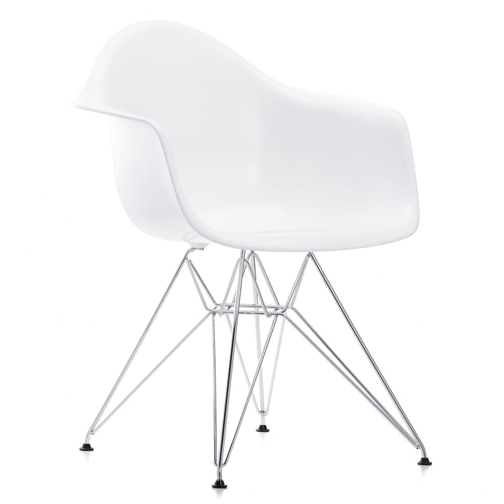 Eames Plastic Armchair DAR van Vitra in chroom / wit