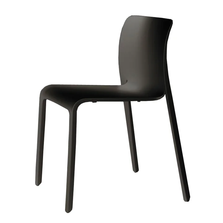 Chair First Magis in het zwart