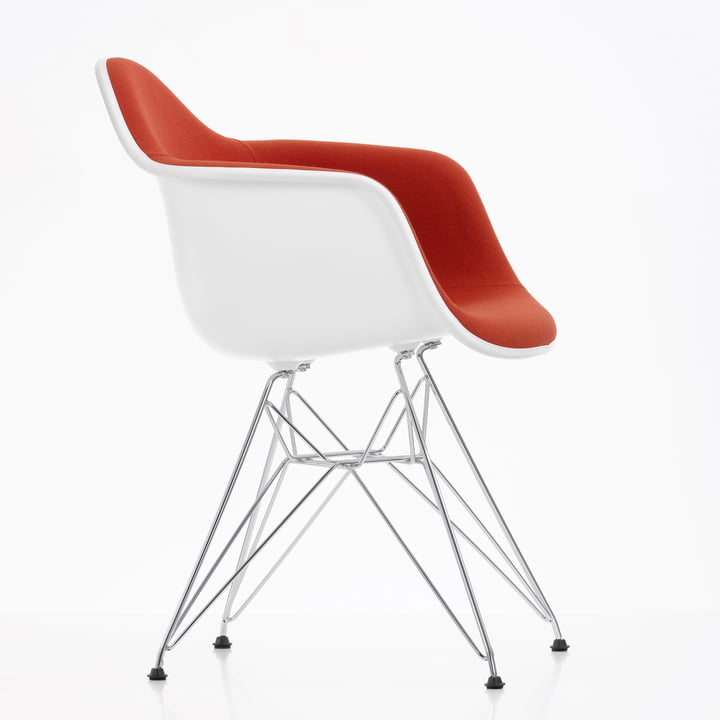 Eames Plastic Armchair DAR - Volledige bekleding, Hopsak rood/oranje