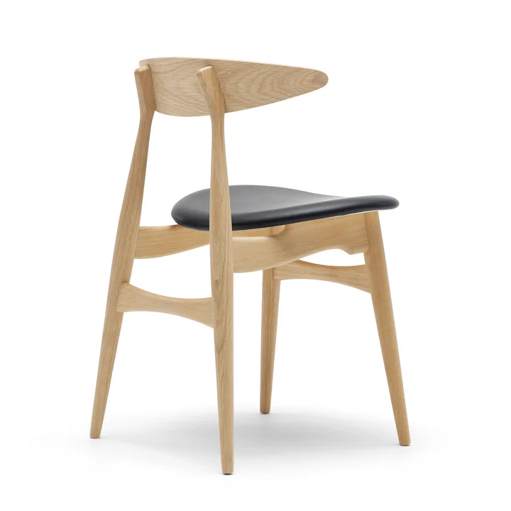 Carl Hansen - CH33, geoliede eik / zwart leer (Loke 7150)