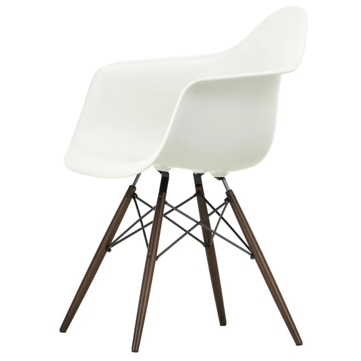 Vitra - Eames Plastic Armchair DAW, donker esdoorn / wit, glijders van zwart vilt