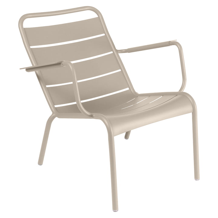 Luxembourg diepe fauteuil van Fermob in nootmuskaat