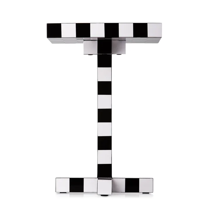 Schaaktafel van Moooi met schaakpatroon