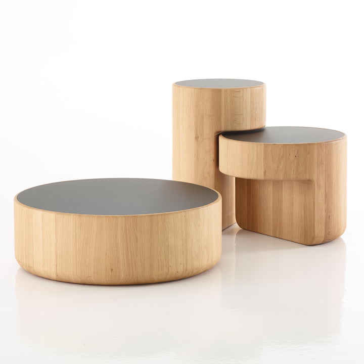 De Levels Nesting Tables, set van 3 in geolied eiken / zwart (RAL 9005) van Peruse