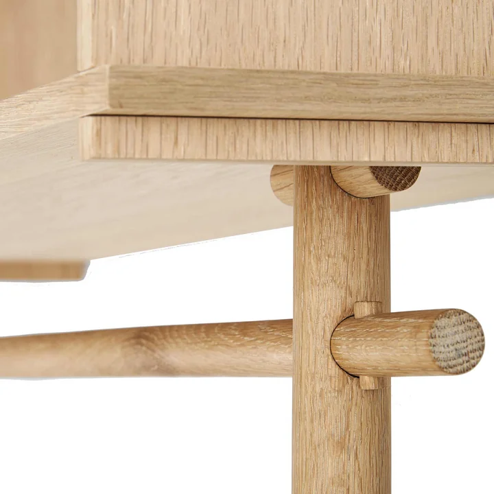 Töjbox van Woud met uitstekende palen