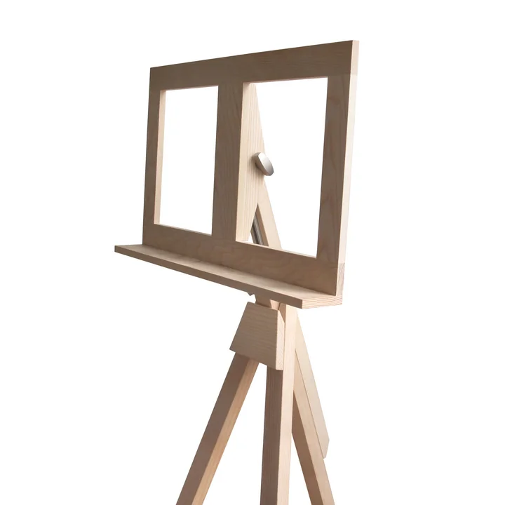 Muziektribune en staand bureau naast elkaar