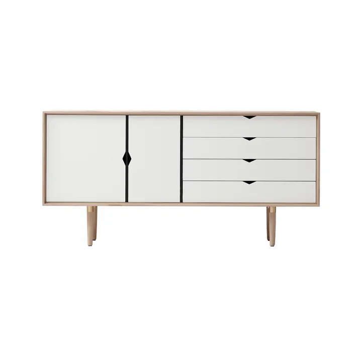 S6 Dressoir van Andersen Furniture in gezeept eiken/witte fronten