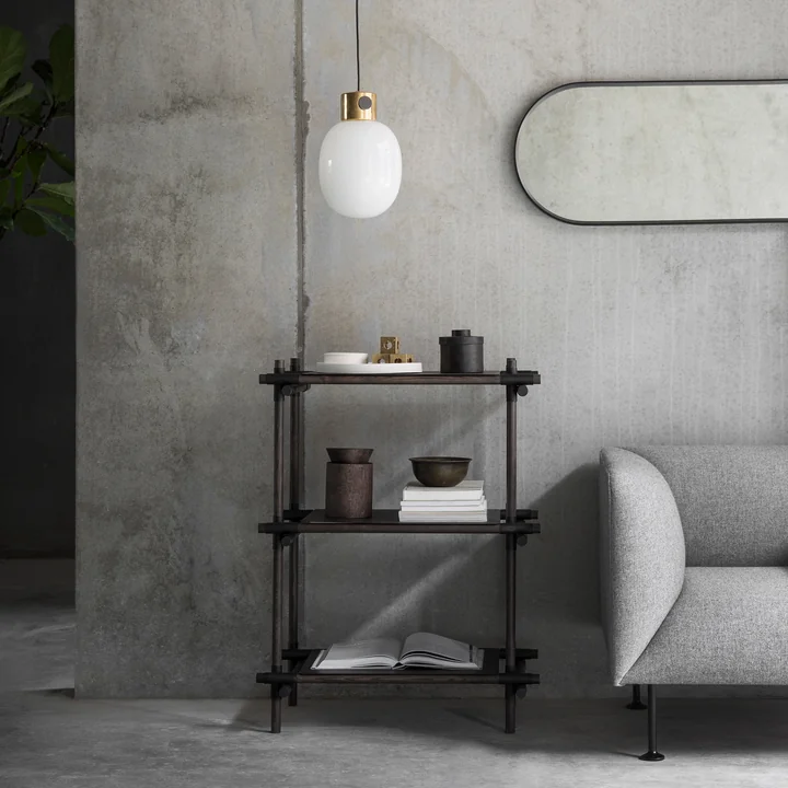 Verticale uitlijning van de ovale wandspiegel van Audo