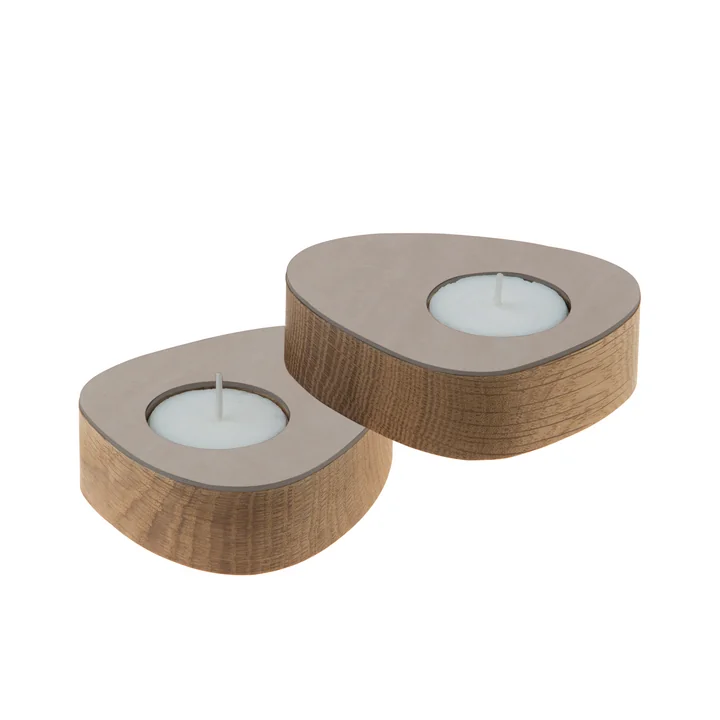 Curve Tea Light Holder van Lind DNA in Eik / Lichtgrijs Nupo (set van 2)