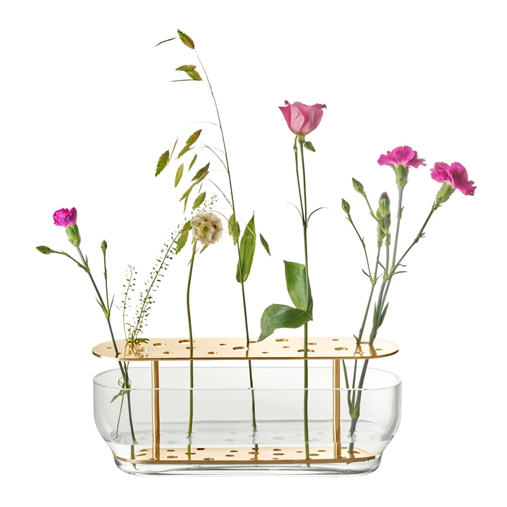 Ovale Ikebana vaas van Fritz Hansen, messing / glas met bloemen 