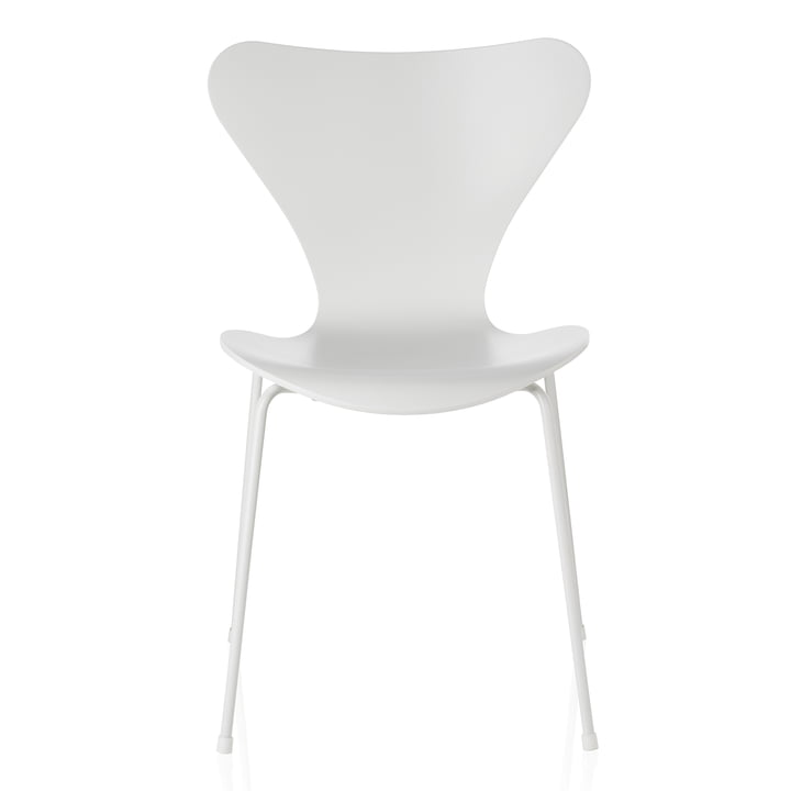 Fritz Hansen - Serie 7 stoel, monochroom wit gelakt essen, 4 6. 5 cm