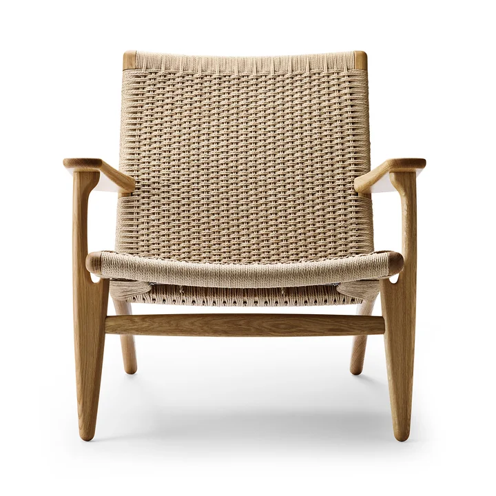 CH25 Fauteuil van Carl Hansen in geoliede eik / natuur