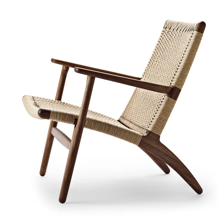 CH25 Fauteuil van Carl Hansen in walnoot geolied / natuur