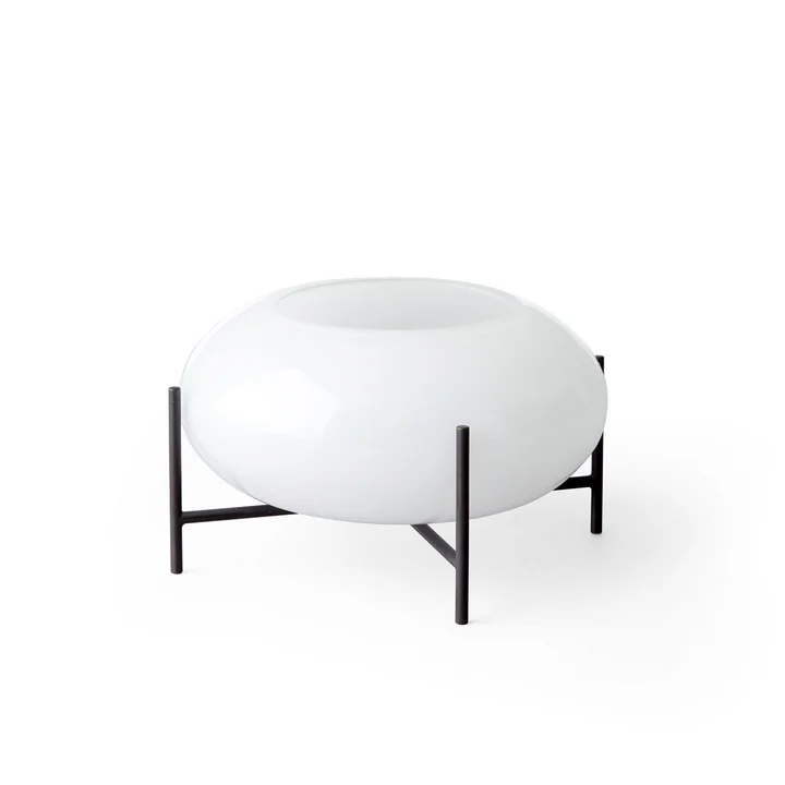 Échasse Hurricane theelichthouder in opaal / gepolijst messing by Audo