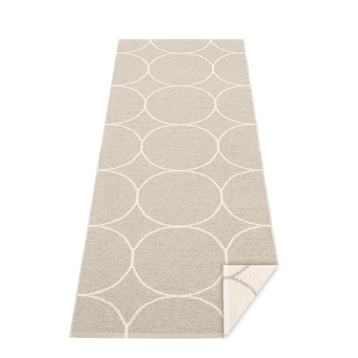 Boo omkeerbaar tapijt, 70 x 200 cm in linnen / vanille van Pappelina 