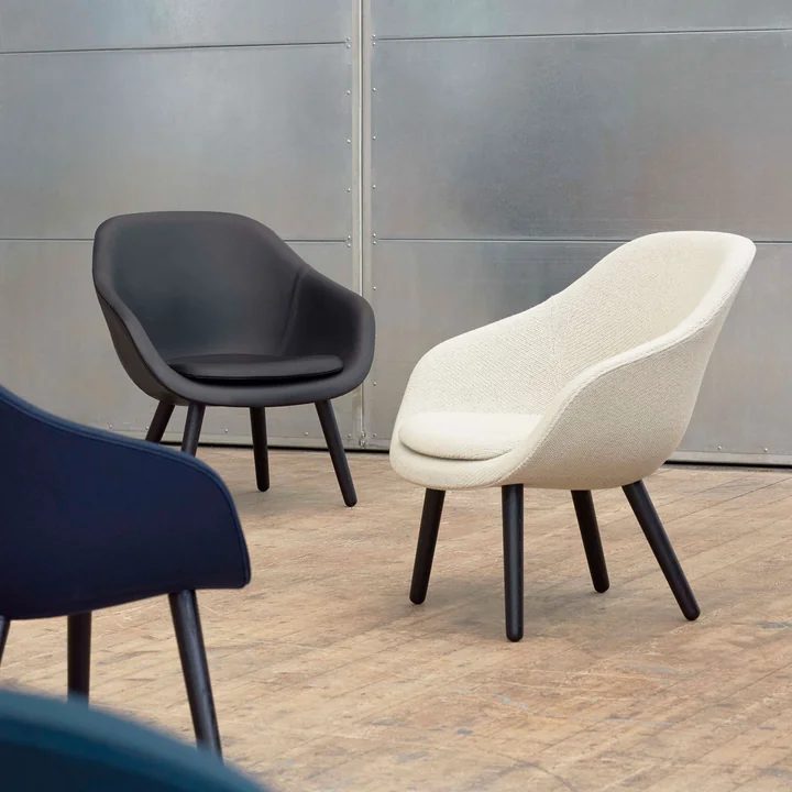 About A Lounge Chair AAL 82 van HAY