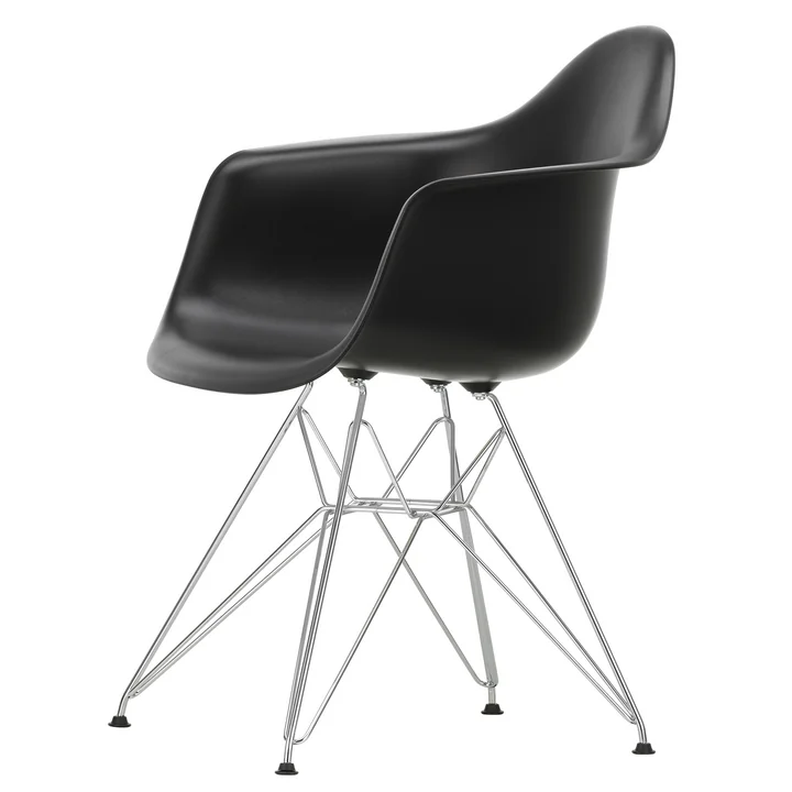 Eames Plastic Armchair DAR Vitra uit in verchroomd / diepzwart