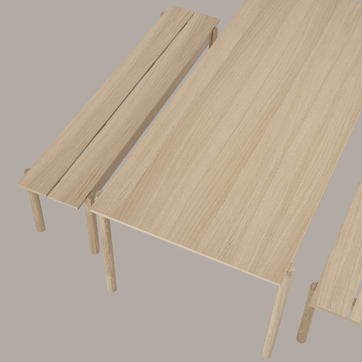 Lineair Houten eettafel en bankje van Muuto 