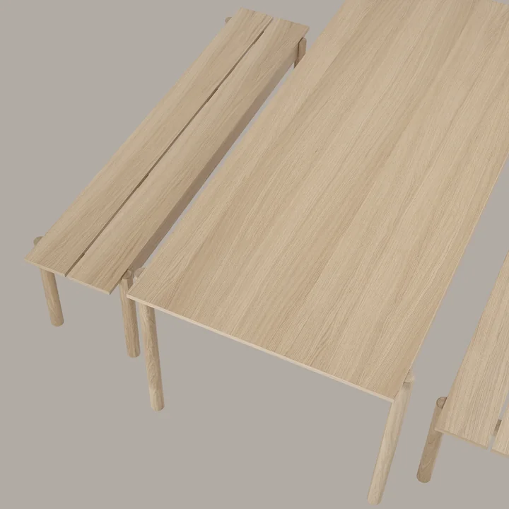 Lineair Houten eettafel en bankje van Muuto 
