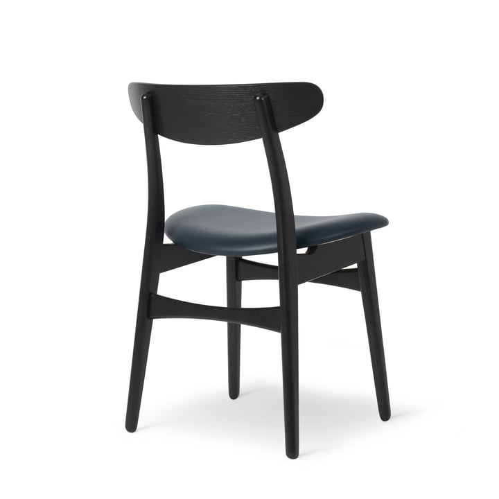 CH30P Stoel van Carl Hansen van achteren