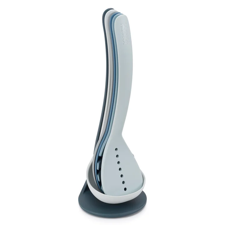 Nestkeukengerei plus (set van 5) van Joseph Joseph Joseph in de oceaan / lucht