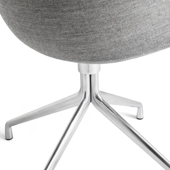 About A Chair AAC 121 van HAY - Voet in detail