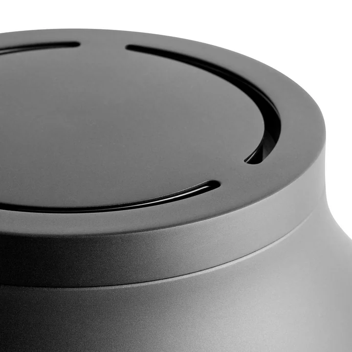 PC-tafellamp van HAY in detail